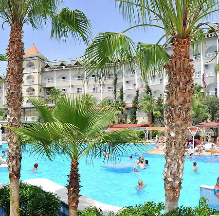 Kemal Bay