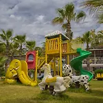 Готель Kemal Bay 5*