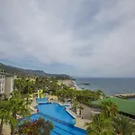 Готель Kemal Bay